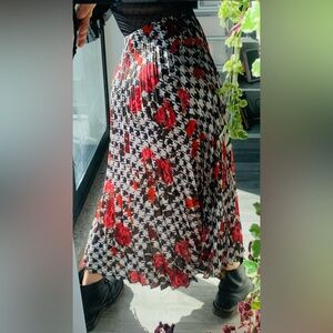 Zara Black and Red Midi Skirt for Work